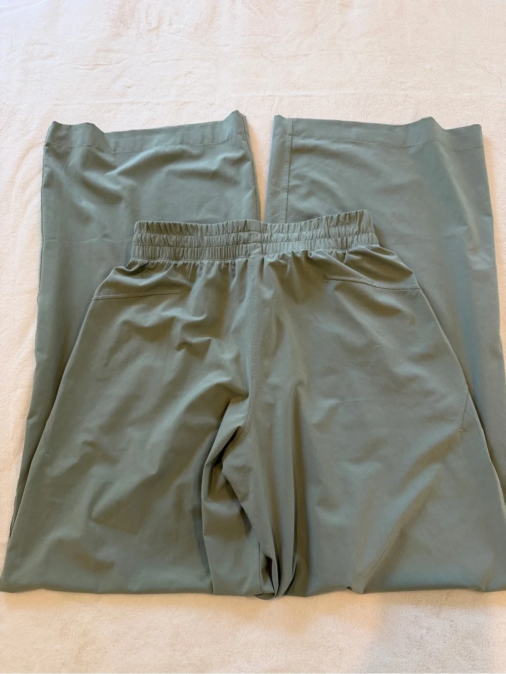 Lululemon Swift Mid-Rise Wide Leg Pant